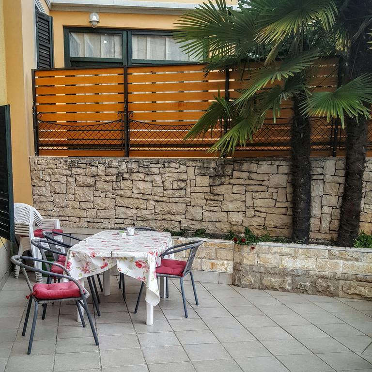 Holiday House Sara Opatija Exterior photo