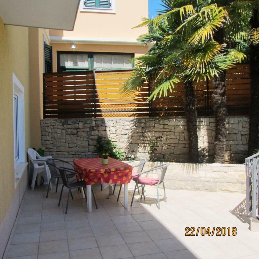 Holiday House Sara Opatija Exterior photo